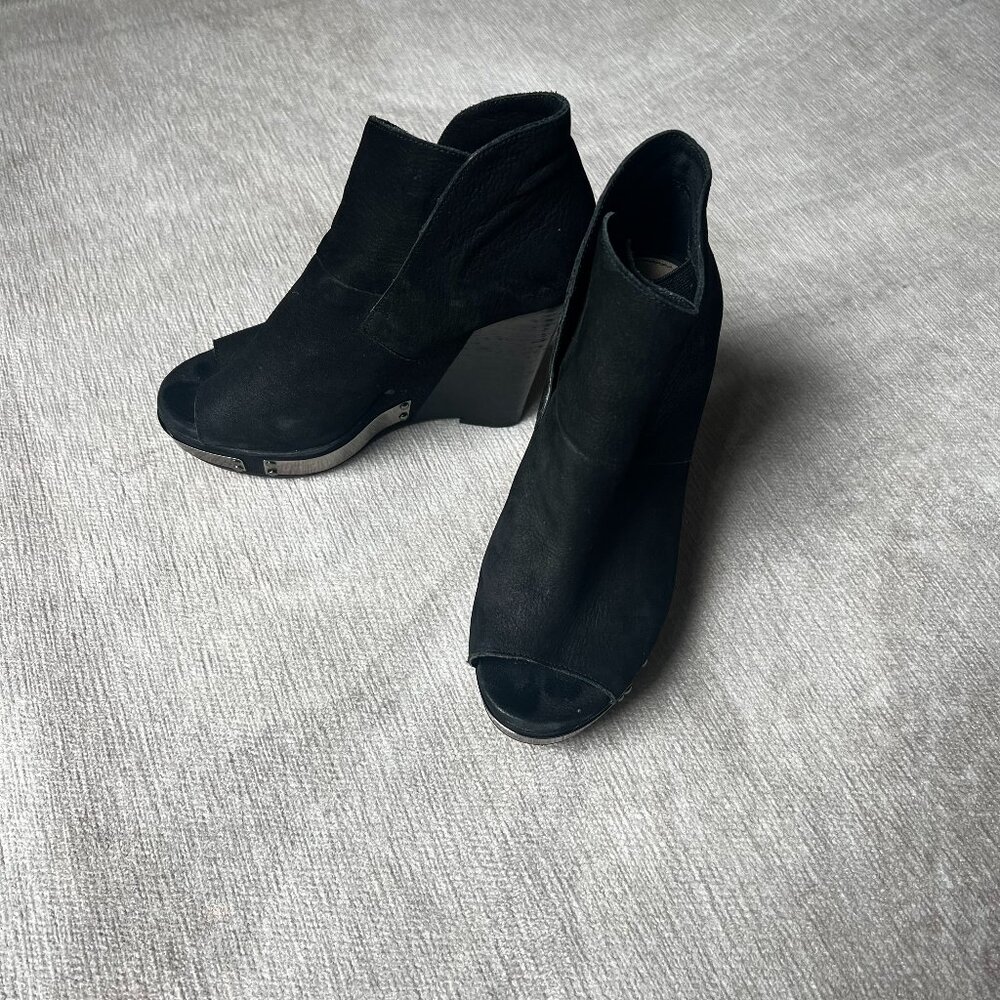 Vince Camuto booties